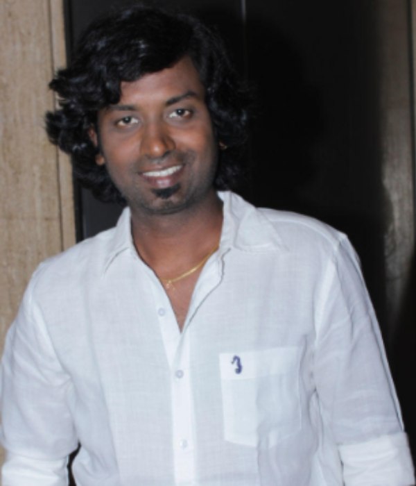 அயன் படத்தில் 