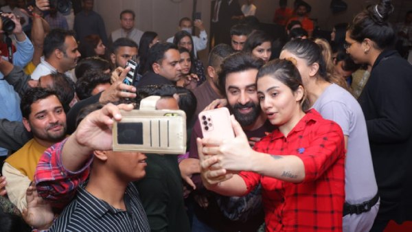 வசூலை அள்ளிய பிரம்மாஸ்திரா வசூலை அள்ளிய பிரம்மாஸ்திரா