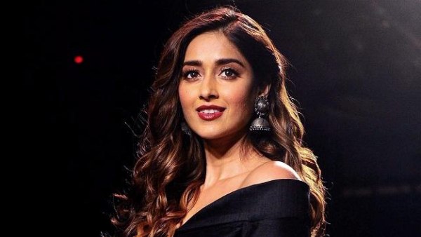  அதிர்ச்சியில் ரசிகர்கள் 