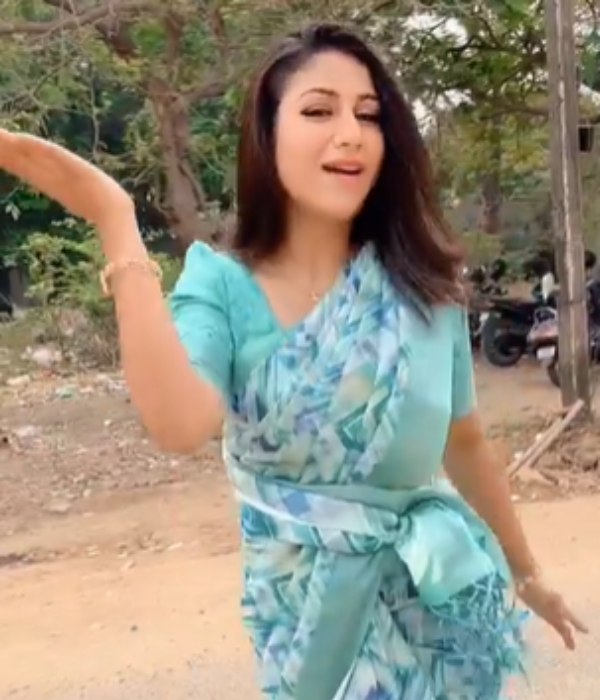 சவுண்ட் ஆஃப் பண்ணிட்டா 