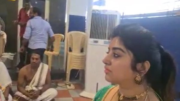 சண்டி ஹோமம் நடத்திய ஜோடி சண்டி ஹோமம் நடத்திய ஜோடி