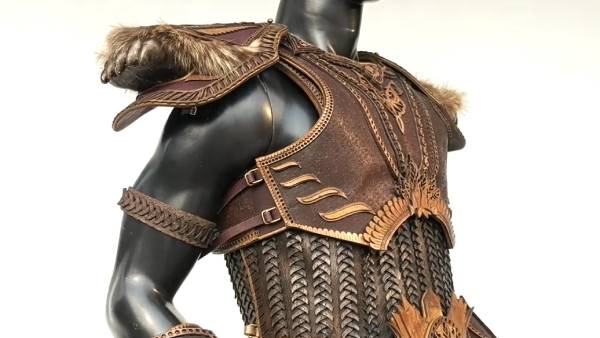 ஆதித்த கரிகாலனாக மாறிய விக்ரம் 