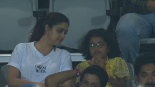 ஒரே இடத்தில் ஒரே இடத்தில்