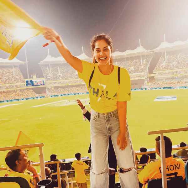 Lokesh Kanagaraj and Udhayanidhi Stalin also watched CSK match and Megha Akash feel for the loss Lokesh Kanagaraj and Udhayanidhi Stalin also watched CSK match and Megha Akash feel for the loss