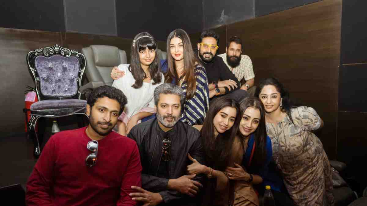 Aishwarya Rai, Chiyaan Vikram, Trisha and Jayam Ravi watched PS2 in Chennai 