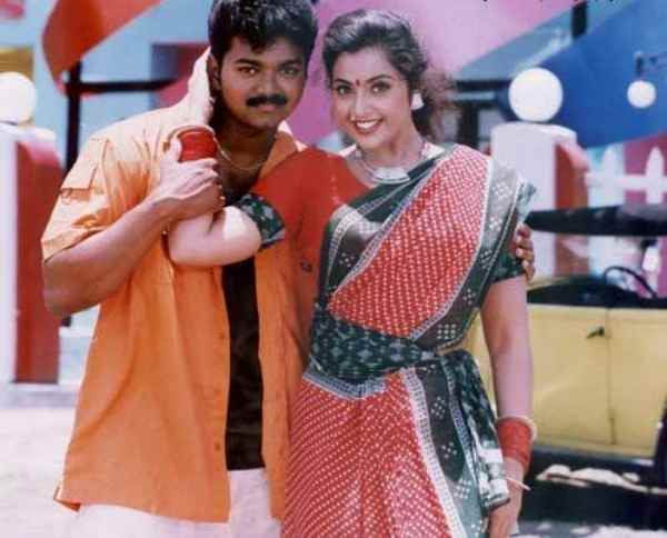 Meena opens up about dancing with Vijay in the Shahjahan film Meena opens up about dancing with Vijay in the Shahjahan film