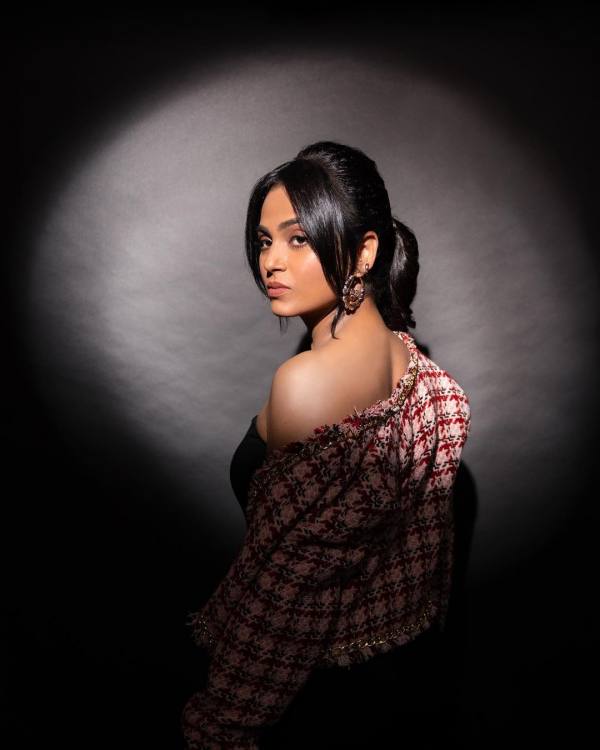 Ramya Pandian latest hot photoshoot pics grabs fans attention very much Ramya Pandian latest hot photoshoot pics grabs fans attention very much