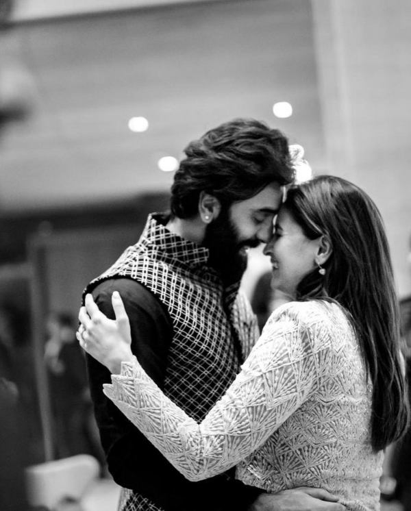 bollywood Star couples ranbir kapoor and alia bhatt celebrating first anniversary