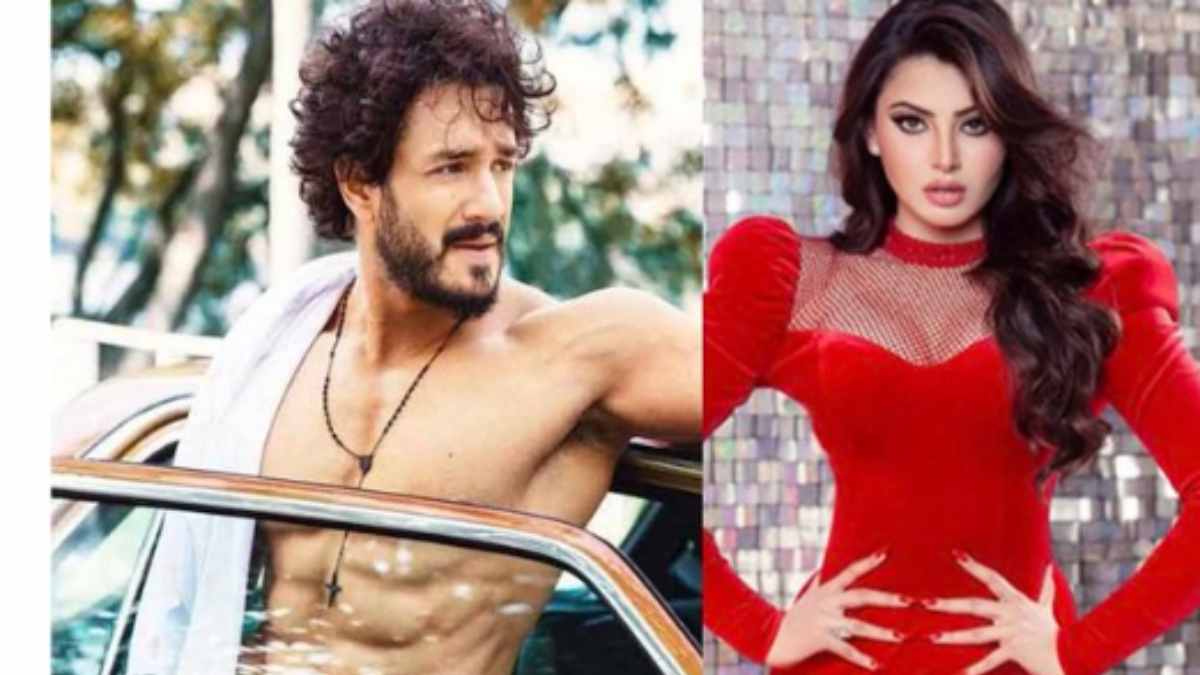  Urvashi Rautela has filed a complaint against Umair Sandhu for defaming her