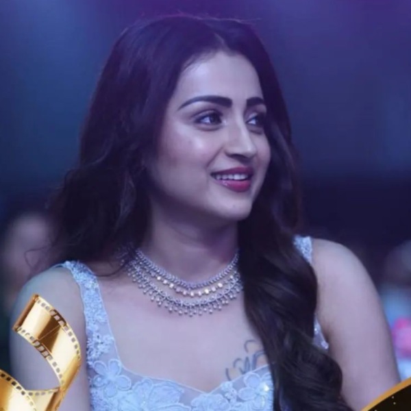  அடுத்தடுத்த விருதுகள் 