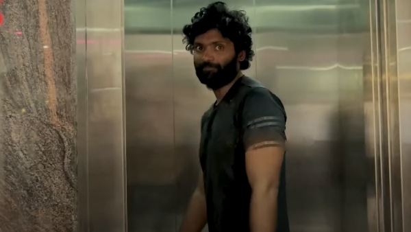 ரூமில் இவ்வளவு வசதியா? ரூமில் இவ்வளவு வசதியா?