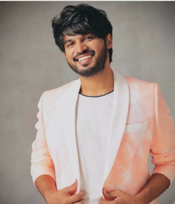 தொடர்ந்து விஜய் டிவியில் 