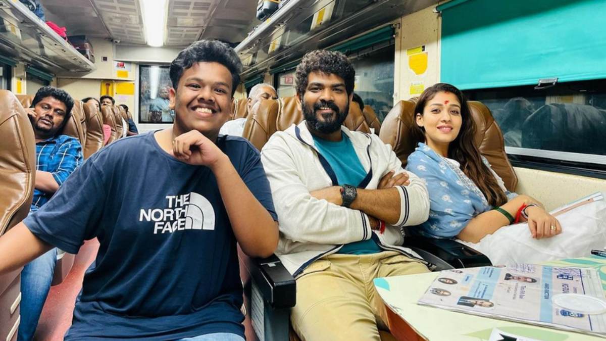 Nayanthara Angry on her fan at Trichy Railway Station 