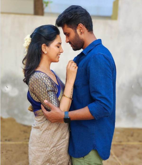 Pavni and Amir latest intimate romantic photos out now Pavni and Amir latest intimate romantic photos out now