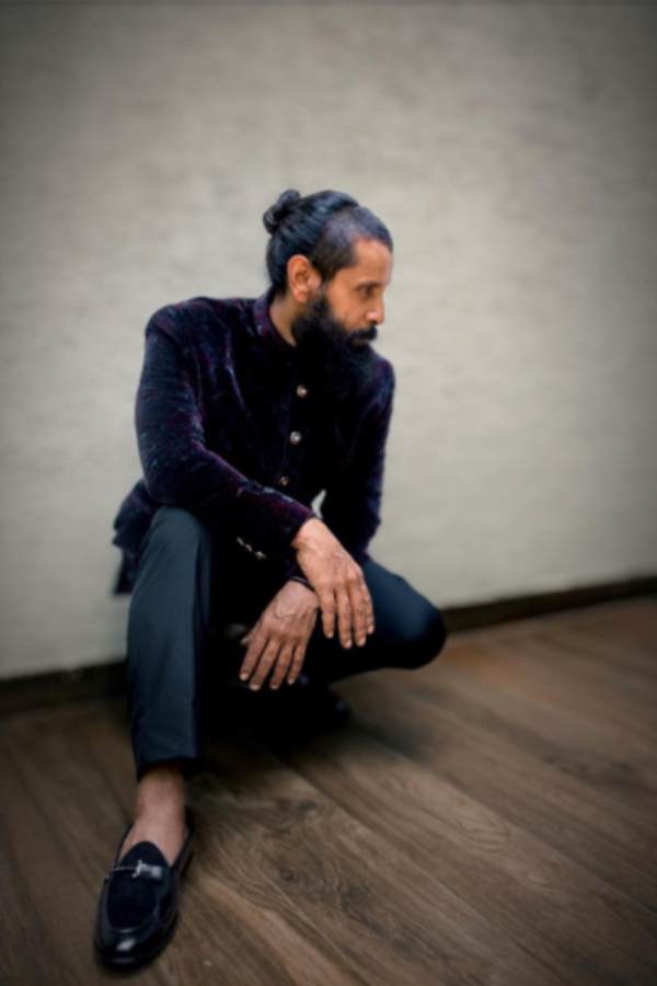 Actor Vikrams new look released in internet and stealing fans hearts 