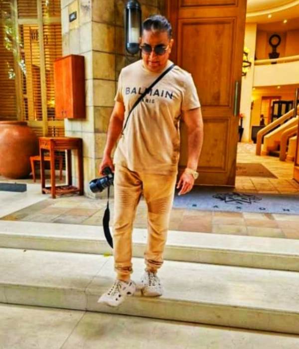 Actor Kamal haasans cute photos in South Africa released and trending in Social media 
