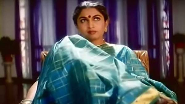  நீலாம்பரி கேரக்டர் 