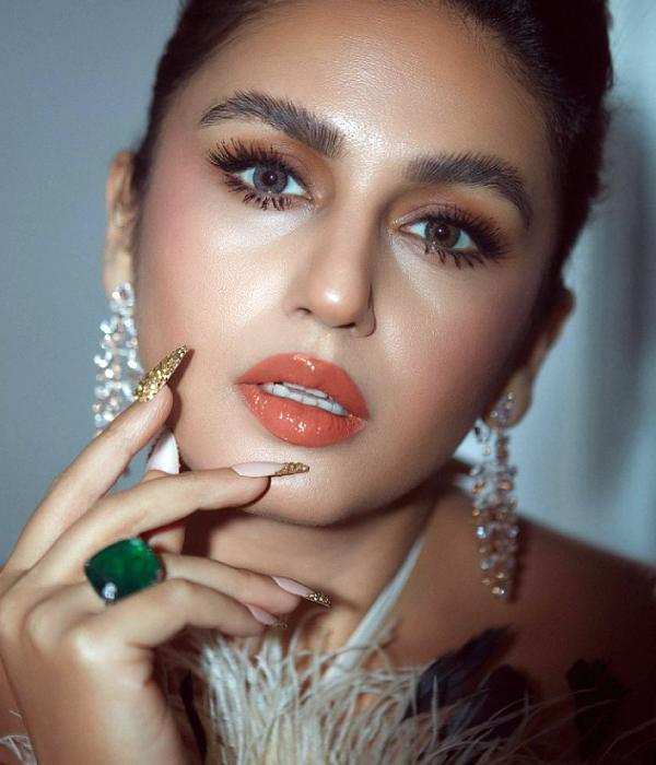 Bollywood actress Huma qureshi clarified marriage rumours