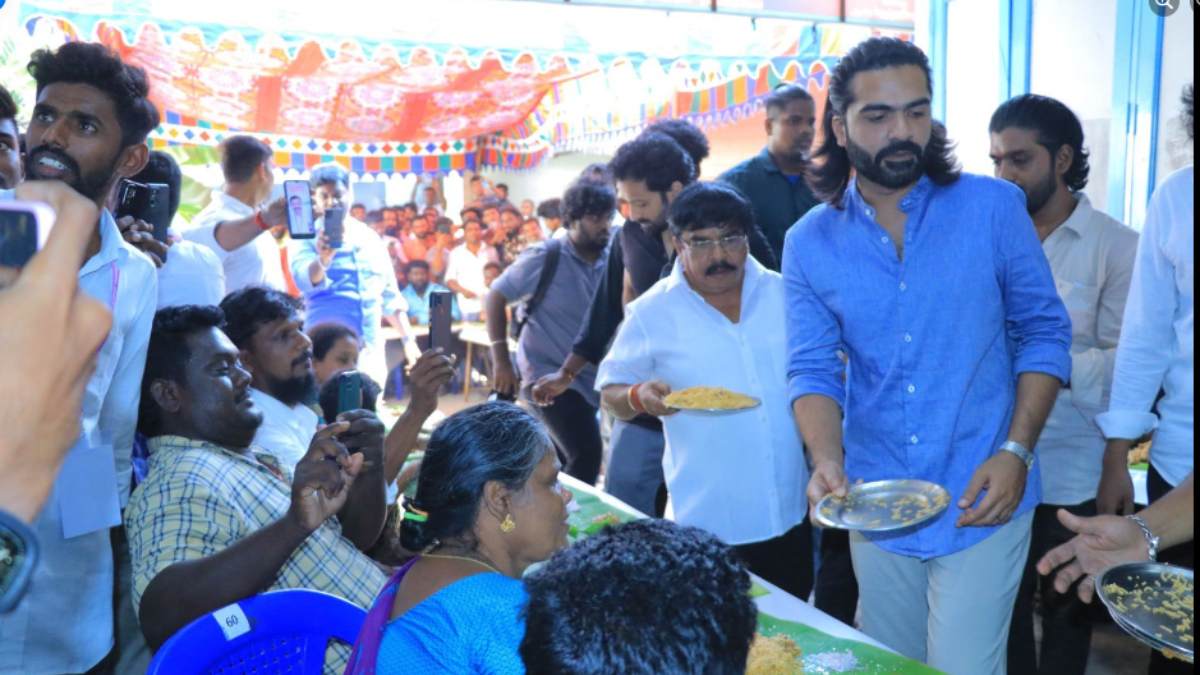 Actor Simbu gives Biriyani party to his fan club administrators in Chennai 