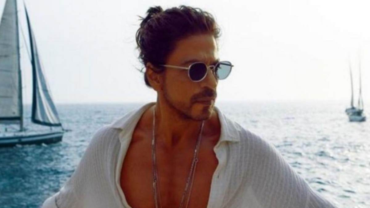 Shah Rukh Khan has received a salary of 200 crore rupees for the Pathaan film Shah Rukh Khan has received a salary of 200 crore rupees for the Pathaan film