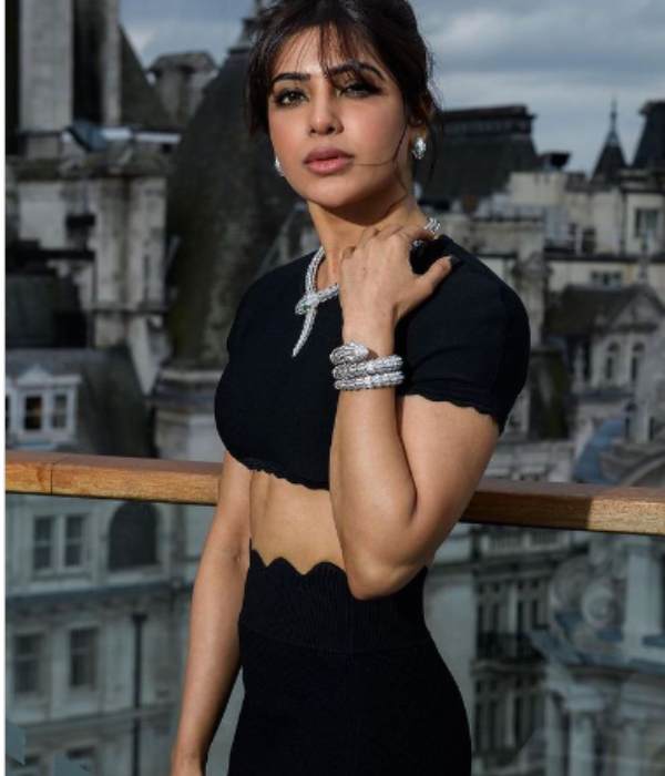 Actress Samantha joined Citadel web series Premiere show in London with cute black wear 