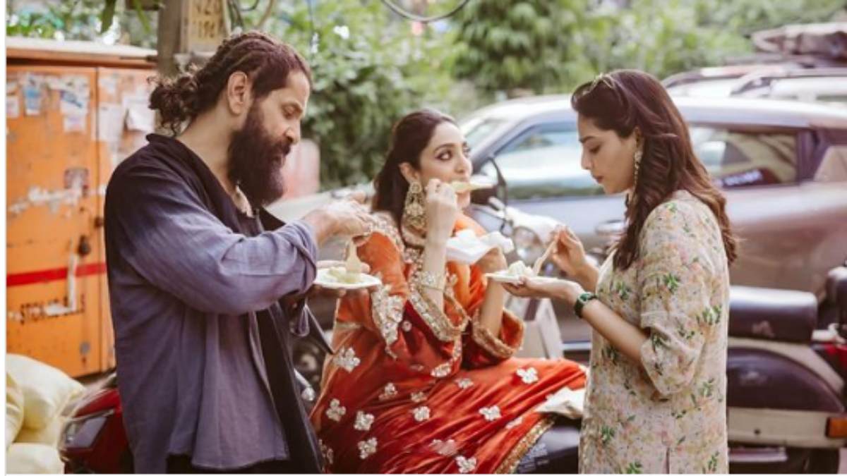 Ponniyin selvan 2 team chill with icecream in their delhi promotional tour Ponniyin selvan 2 team chill with icecream in their delhi promotional tour