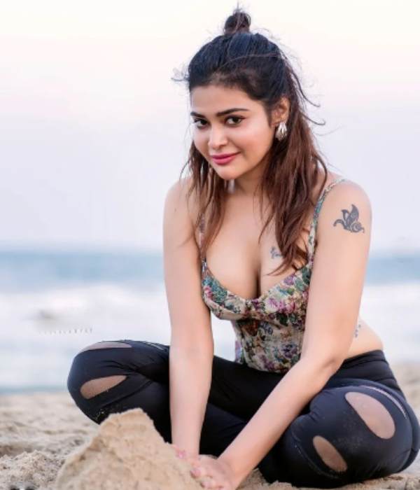 Dharsha Gupta opens up about her ex boy friend still tries to rejoin with her 