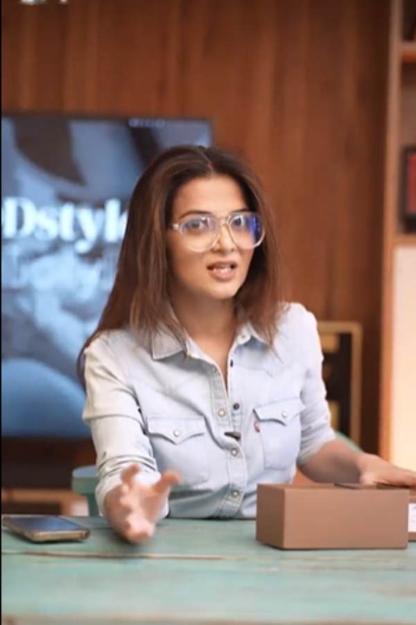 Vijay TV Fame Divyadarshini Stylish Watch Collections and its Cost Vijay TV Fame Divyadarshini Stylish Watch Collections and its Cost