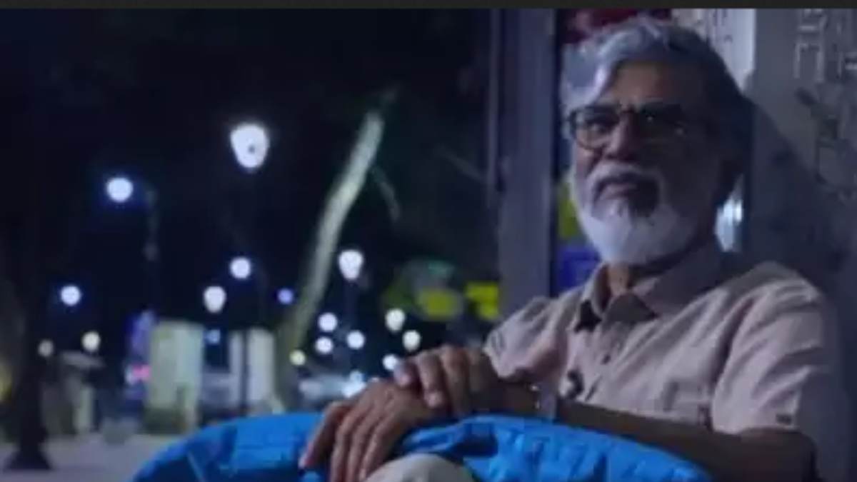 Fans are saying that Vijay is constantly excluding his father S.A.Chandrasekhar 