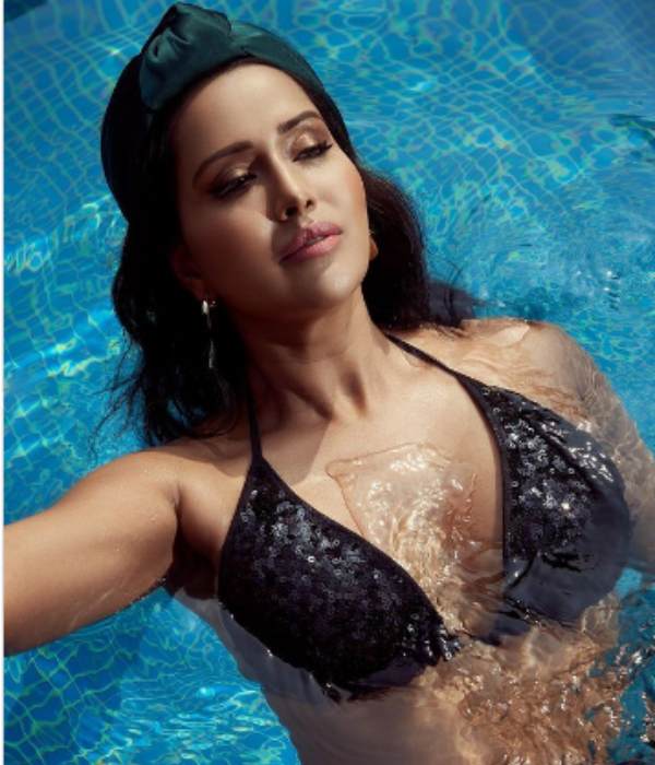 Raiza Wilson underwater bikini photos raising the internet temperature 