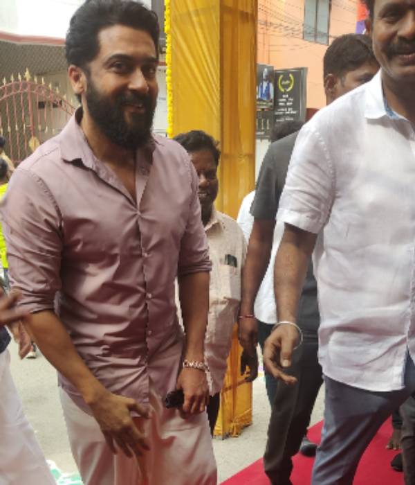 கமர்ஷியல் அம்சங்கள் 