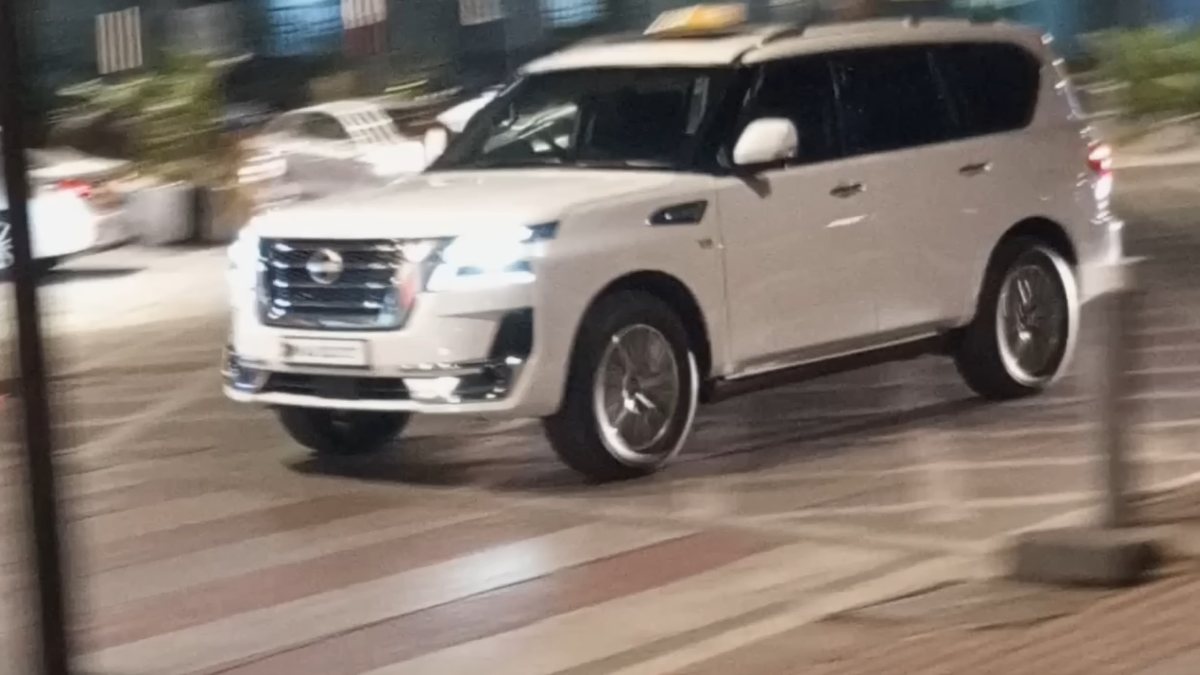  Salman Khan bought a bullet-proof car worth 2 crores due to death threats