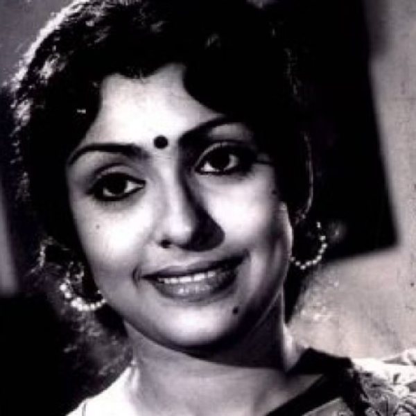 Actress Kutty padmini shared unknown information about Sujatha in her video