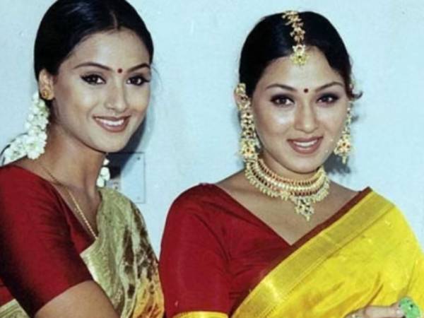 Actress Simran recalls her sister Monal in her death anniversary 