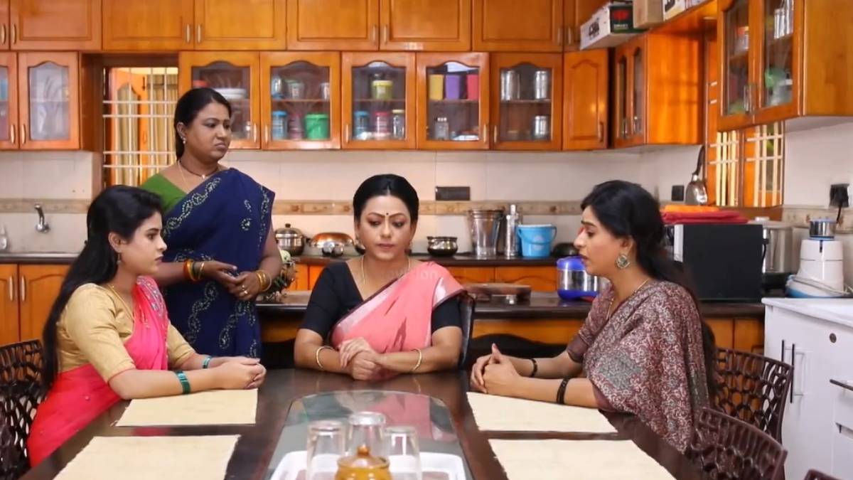 Vijay TVs Baakiyalakshmi serial new promo makes its fans more thrilling 