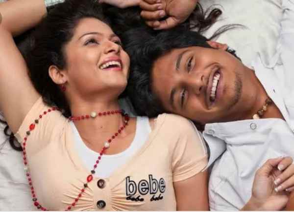 Siva Manasula Sakthi heroine Anuya topless photos stuns fans 