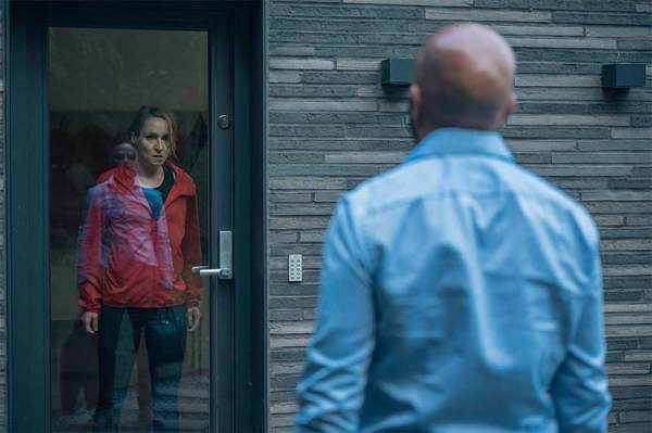 Loving Adults Movie Review in Tamil Loving Adults Movie Review in Tamil