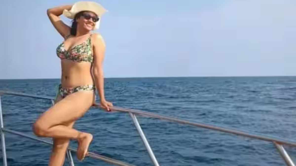 Gayathrie shankar hot bikini photos trending on social media Gayathrie shankar hot bikini photos trending on social media
