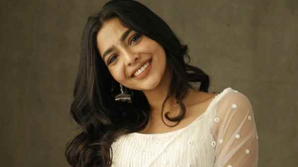 Actress Aiswarya lekshmi revealed she had affair with famous cricketer 