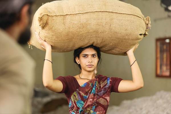 Kazhuvethi Moorkkan First Review done by Dhaya Alagiri 