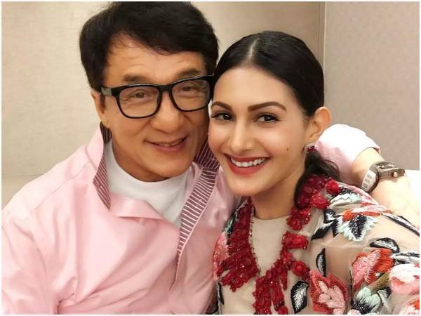 Amyra Dastur stuns everyone with her hot mini bikini pose 