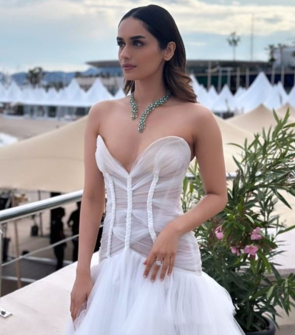 Sara ali khan, Manushi and Esha walked the red carpet at the 76th Cannes Film Festival 