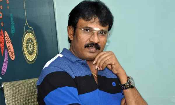 Vijays reaction to this has been revealed when Perarasu got the opportunity to direct a film with Ajith. 