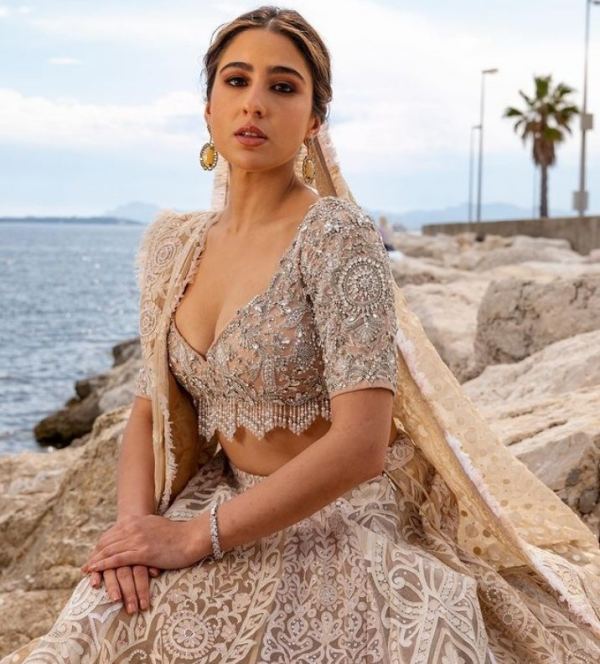 Sara ali khan, Manushi and Esha walked the red carpet at the 76th Cannes Film Festival 