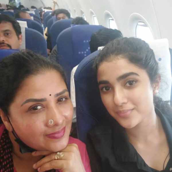 Ponniyin Selvan 2 Young age Kundavai actress is the famous star couples daughter 