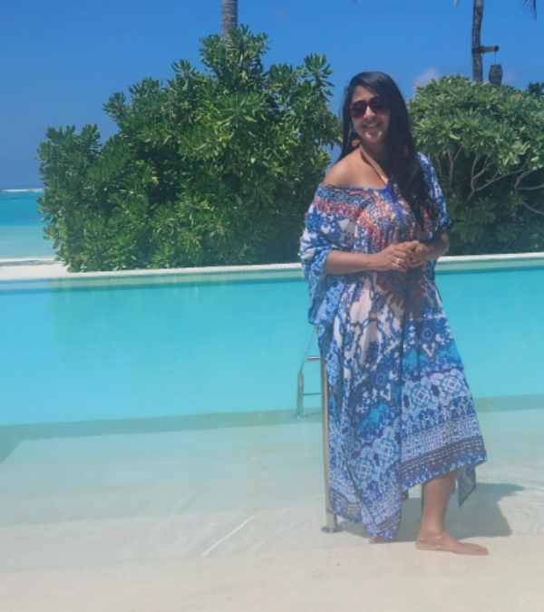 Ethirneechal actress Kaniha shares hot thigh show photos at Maldives 