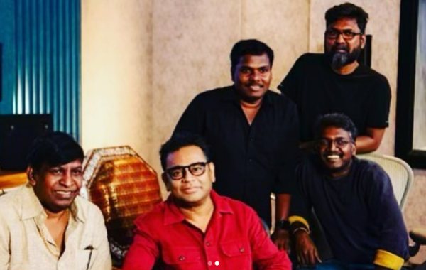 Vaigai puyal vadivelu sing a song for maamannan