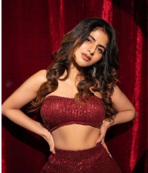 Actress Iswarya Menon’s Birthday special photoshoot 