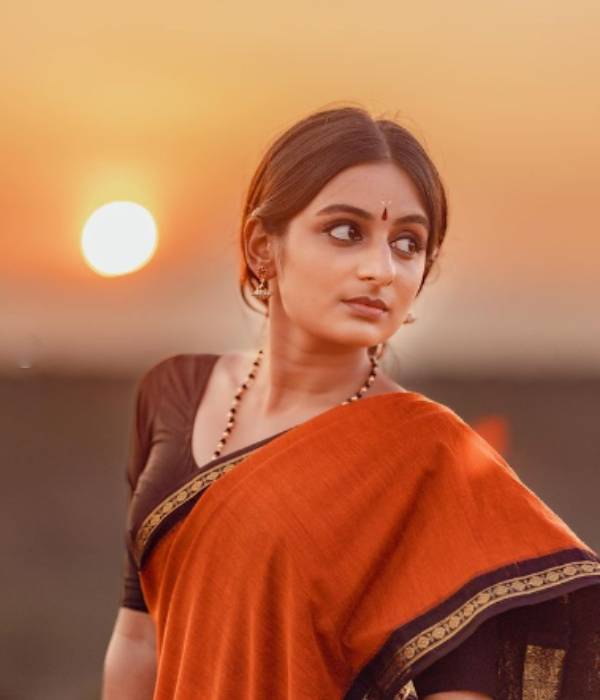 Esther Anil who donned like Shobana like attire gets trolled by fans 