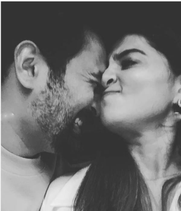  Prasanna - Snehas 11th wedding anniversary photos are trending on Instagram